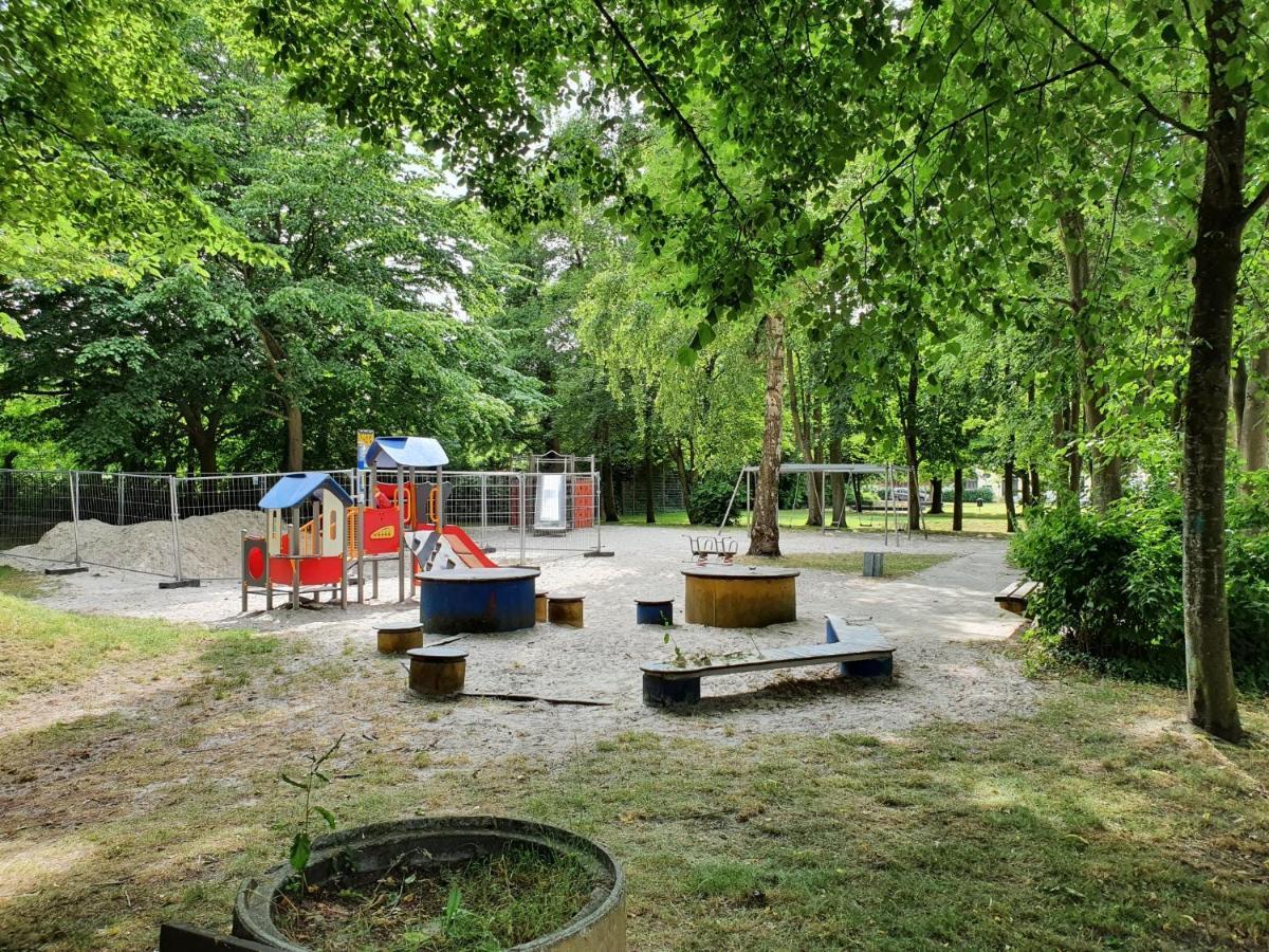 Alles Neu Nach Komplettsanierung In Direkter Naehe Zum Suedstrand Wilhelmshaven Exterior photo